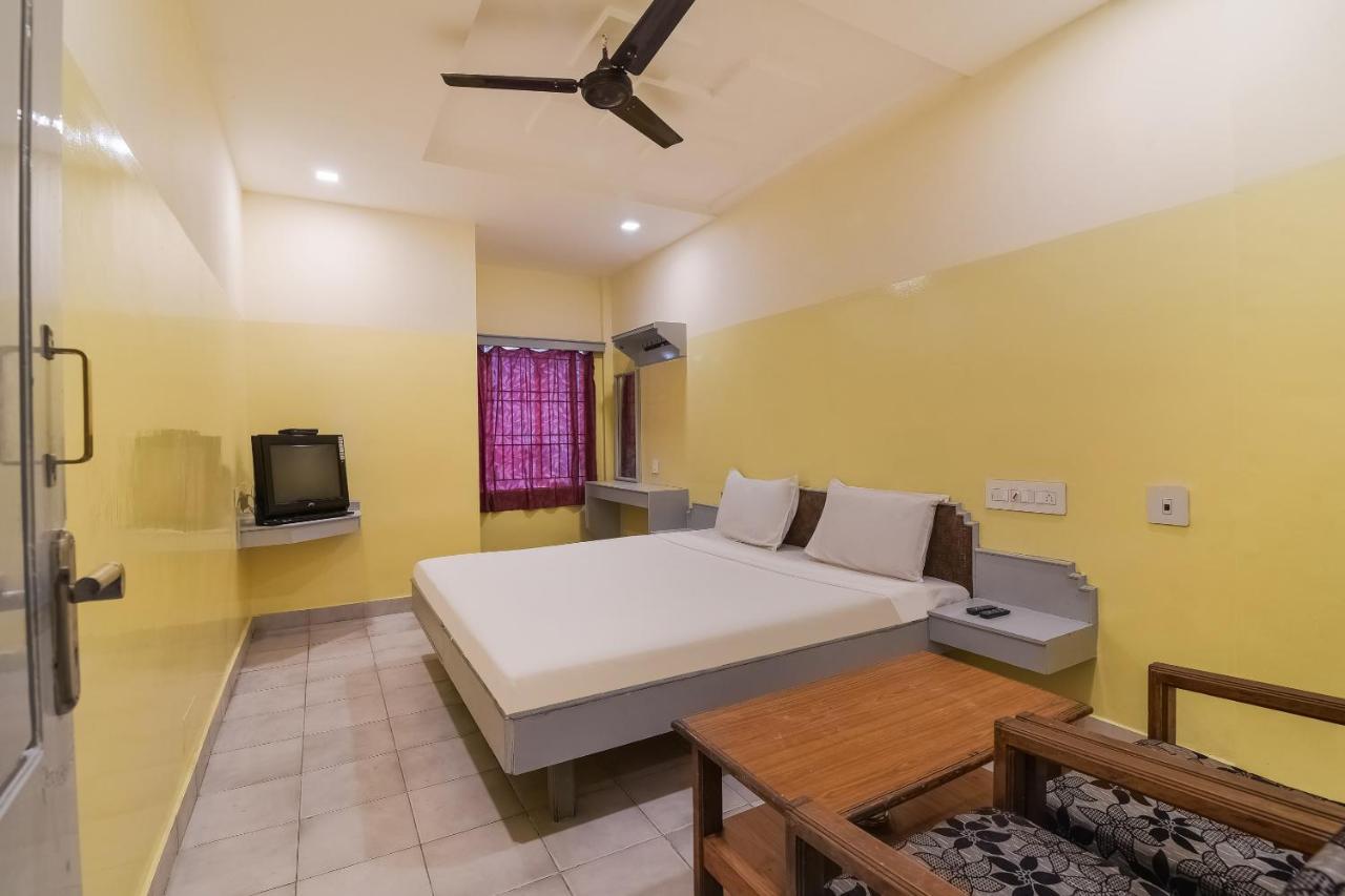 Spot On Karthik International Nellore Buitenkant foto