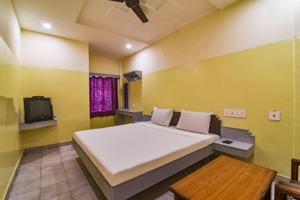 Spot On Karthik International Nellore Buitenkant foto