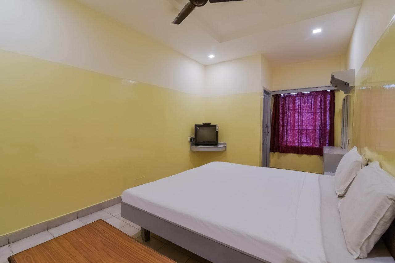 Spot On Karthik International Nellore Buitenkant foto